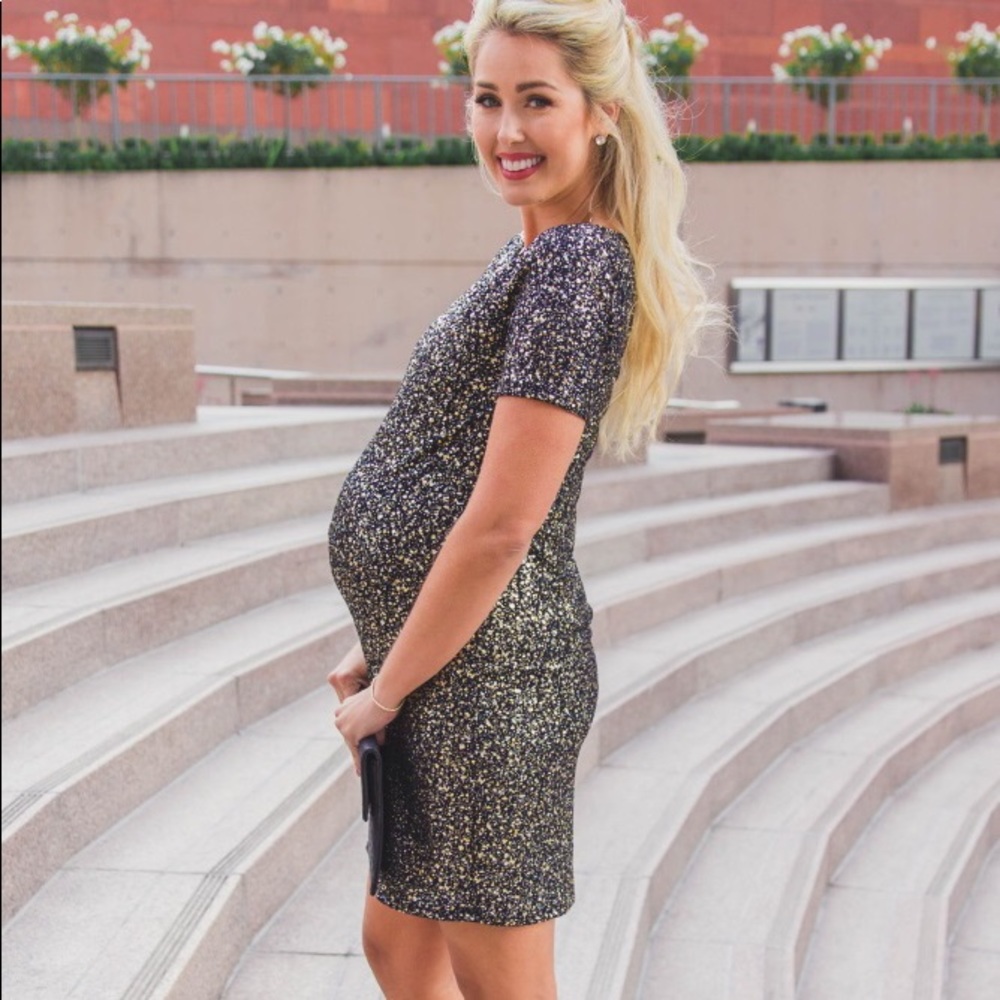 🆕✨ Gold Glam Fitted Maternity Mini Dress✨